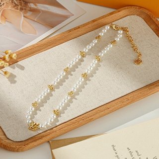 お洒落ルイヴィトン ネックレス マイ LV パール フェイク M01990 お洒落ルイヴィトン ネックレス マイ LV パール フェイク M01990