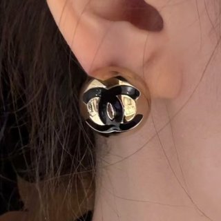 素敵なシャネル 贋物 CCマーク ピアス スタッド スタッズ she20489 素敵なシャネル 贋物 CCマーク ピアス スタッド スタッズ she20489