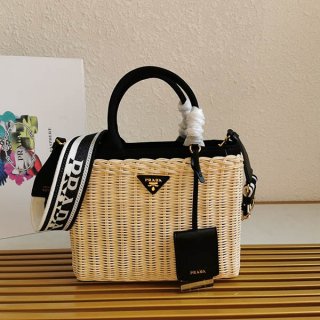 プラダ ウィッカーキャンバス かごバッグ 本物 pun59952 プラダ ウィッカーキャンバス かごバッグ 本物 pun59952