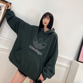 希少色バレンシアガ パーカー コピー グリーン bal07001 希少色バレンシアガ パーカー コピー グリーン bal07001