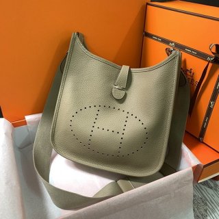 ギフトに最適エルメス エヴリン 28 TPM 本物 erx01920 ギフトに最適エルメス エヴリン 28 TPM 本物 erx01920