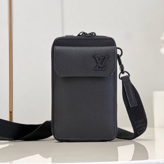 人気急上昇ルイヴィトン フォン ポーチ ショルダーバッグ 本物 vuh85946 人気急上昇ルイヴィトン フォン ポーチ ショルダーバッグ 本物 vuh85946