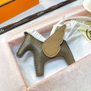 完売必至エルメス ロデオ ペガサス チャーム 本物 erk10360 完売必至エルメス ロデオ ペガサス チャーム 本物 erk10360