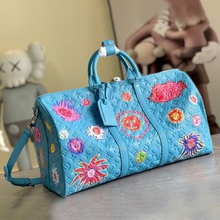 超話題!ルイヴィトン コラボ LV × YK キーポル 50 コピー フェイス M21713 超話題!ルイヴィトン コラボ LV × YK キーポル 50 コピー フェイス M21713