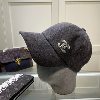 【キラッと煌めくCCマーク】シャネル ロゴキャップ コピー shs89570 【キラッと煌めくCCマーク】シャネル ロゴキャップ コピー shs89570