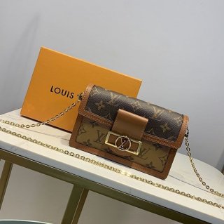 ★ルイヴィトン ショルダーバッグ コピー★モノグラム ポルトフォイユ ドーフィーヌ M68746 ★ルイヴィトン ショルダーバッグ コピー★モノグラム ポルトフォイユ ドーフィーヌ M68746