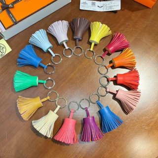ギフトにも大人気☆【エルメス】 Carmen(カルメン)キーホルダー 本物 H077894C ギフトにも大人気☆【エルメス】 Carmen(カルメン)キーホルダー 本物 H077894C