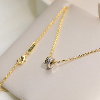 一目惚れブシュロン 本物 キャトル ラディアント ペンダント ミニ JPN006491 一目惚れブシュロン 本物 キャトル ラディアント ペンダント ミニ JPN006491