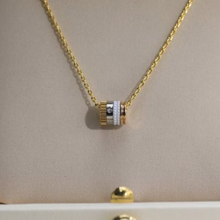ブシュロン コピー キャトル ホワイト ペンダント スモール JPN00550 ブシュロン コピー キャトル ホワイト ペンダント スモール JPN00550