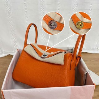 エルメス リンディ コピー 26cm トリヨンクレマンス 2色金具 era29289 エルメス リンディ コピー 26cm トリヨンクレマンス 2色金具 era29289