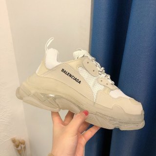 秋冬新作 バレンシアガ スニーカー コピー★ネオングリーン Triple S クリアソール baf40284 秋冬新作 バレンシアガ スニーカー コピー★ネオングリーン Triple S クリアソール baf40284