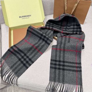 ギフトに最適バーバリー マフラー コピー ウール カシミヤ フーデッド マフラー 8076795 ギフトに最適バーバリー マフラー コピー ウール カシミヤ フーデッド マフラー 8076795