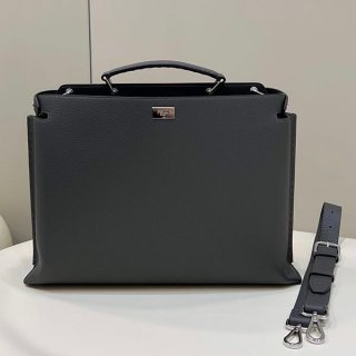 秋冬大セールフェンディ 本物 ピーカブー ミディアム ブラックレザー バッグ fex18764