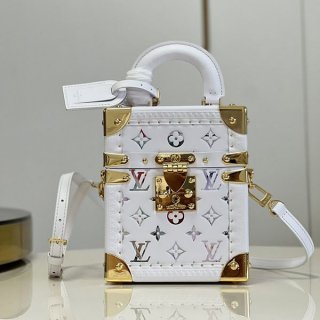 超話題!ルイヴィトン ショルダーバッグ 本物 カメラバッグ CAMERA BOX 超話題!ルイヴィトン ショルダーバッグ 本物 カメラバッグ CAMERA BOX