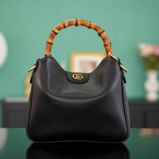 グッチ ダイアナ スモール 本物 レザー バッグ black 大人気 746251 グッチ ダイアナ スモール 本物 レザー バッグ black 大人気 746251