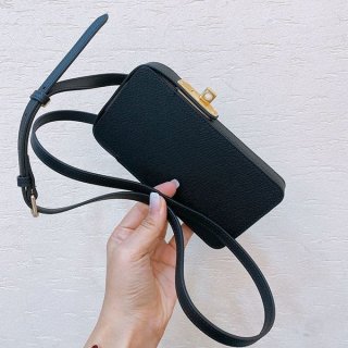 希少アイテム n級品 エルメス Hac a Box パチモン フォンケース 希少アイテム n級品 エルメス Hac a Box パチモン フォンケース