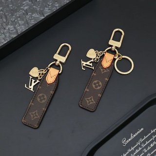 ルイヴィトン ギフトハートが可愛い コピー キーホルダー vuh82661 ルイヴィトン ギフトハートが可愛い コピー キーホルダー vuh82661