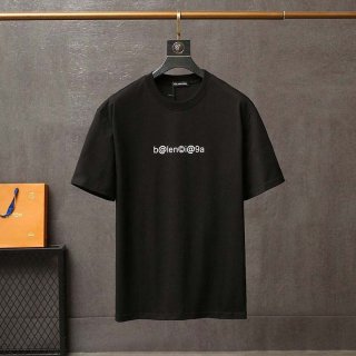 春もの新作バレンシアガ コピー メールボックスモノグラムプリント Tシャツ ブラック bas23660 春もの新作バレンシアガ コピー メールボックスモノグラムプリント Tシャツ ブラック bas23660
