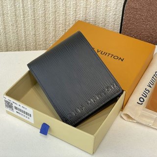 新色☆希少 ルイヴィトン レア ポルトフォイユ 本物ミュルティプル M83333 新色☆希少 ルイヴィトン レア ポルトフォイユ 本物ミュルティプル M83333
