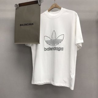 稀少バレンシアガ x アディダス パチモン コラボ トレフォイル Tシャツ baj76671 稀少バレンシアガ x アディダス パチモン コラボ トレフォイル Tシャツ baj76671