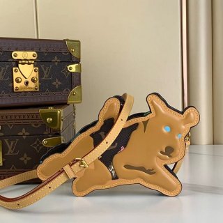 ★追跡付き発送で安心ルイヴィトン ドッグオンストラップ クロスボディバッグ n級品 M83342 ★追跡付き発送で安心ルイヴィトン ドッグオンストラップ クロスボディバッグ n級品 M83342