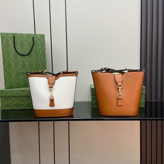 *大人かっこいい*グッチ ミニ バケット ショルダーバッグ コピー 2色 gud35537 *大人かっこいい*グッチ ミニ バケット ショルダーバッグ コピー 2色 gud35537
