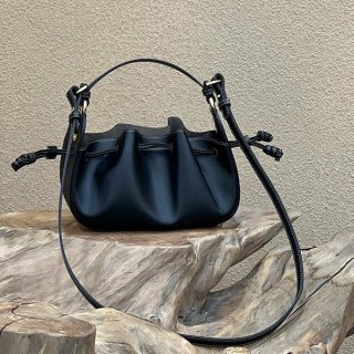 送料無料 フェンディ コピー ショルダーバッグ ポモドリノ 8BS0592 送料無料 フェンディ コピー ショルダーバッグ ポモドリノ 8BS0592