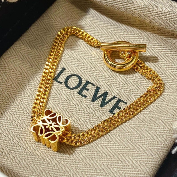《大人気》ロエベ シングル 本物 アナグラム ブレスレット loh58380