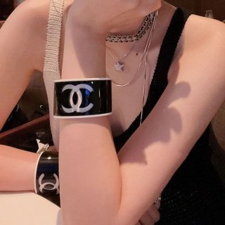 ☆超人気☆シャネル バングル ロゴ shb19831 ☆超人気☆シャネル バングル ロゴ shb19831
