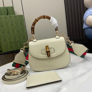〔グッチ バンブー 1947 コピー〕ミニ トップハンドルバッグ guf31053 〔グッチ バンブー 1947 コピー〕ミニ トップハンドルバッグ guf31053