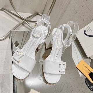 【海外限定カラーあり】ルイヴィトン★Shake サンダル N級品★ 1ABVV 【海外限定カラーあり】ルイヴィトン★Shake サンダル N級品★ 1ABVV