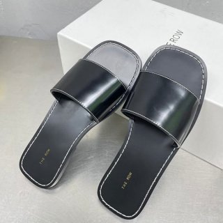 セレブ多数愛用The Row パチモン Avery レザー フラット サンダル zar63523 セレブ多数愛用The Row パチモン Avery レザー フラット サンダル zar63523