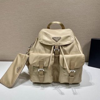 世界中で大人気プラダ Re-Nylon ミディアム バックパック 本物 1BZ811RV44F0F24 世界中で大人気プラダ Re-Nylon ミディアム バックパック 本物 1BZ811RV44F0F24