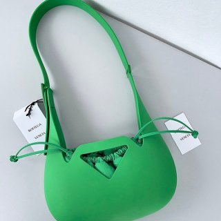☆超人気☆ボッテガヴェネタ 本物☆パンチ ショルダーバッグ ラバー ナイロン boy78223 ☆超人気☆ボッテガヴェネタ 本物☆パンチ ショルダーバッグ ラバー ナイロン boy78223