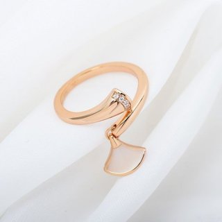 素敵な ブルガリ リング 指輪 ディーヴァドリーム ゴールド 18K Buz64858 素敵な ブルガリ リング 指輪 ディーヴァドリーム ゴールド 18K Buz64858
