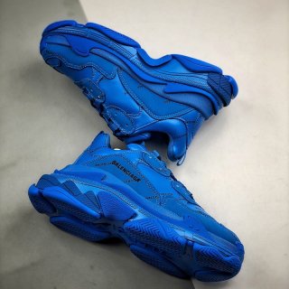 完売必至バレンシアガ トリプルS 本物 スニーカー baz98042 完売必至バレンシアガ トリプルS 本物 スニーカー baz98042