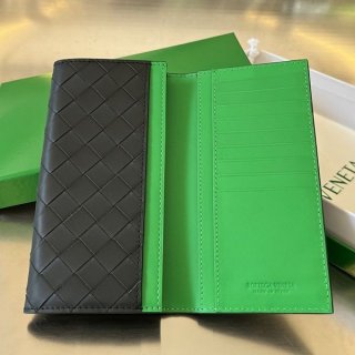 ボッテガ ヴェネタ コインパース 本物付きロングウォレッ bou86214