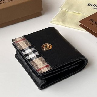 バーバリー スモール ウォレット 本物 二つ折り財布 Baa37970 バーバリー スモール ウォレット 本物 二つ折り財布 Baa37970