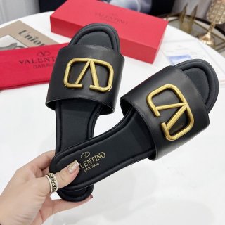 入手困難関税なし★ヴァレンティノ★VLOGO レザースライドサンダル 本物 Vui12646 入手困難関税なし★ヴァレンティノ★VLOGO レザースライドサンダル 本物 Vui12646