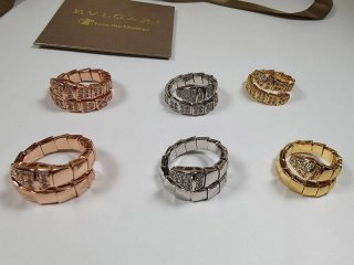大人気 ブルガリ セルペンティ リング 本物 18Kゴールド Buc70832 大人気 ブルガリ セルペンティ リング 本物 18Kゴールド Buc70832