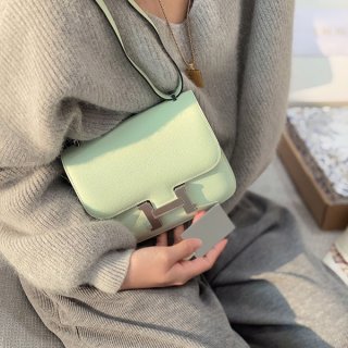 入手困難 エルメス 本物 コンスタンス ミニ18 ミラー付き シルバー金具 eri69740 入手困難 エルメス 本物 コンスタンス ミニ18 ミラー付き シルバー金具 eri69740