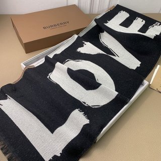 大人気!注目度抜群!バーバリー LOVEジャカード スカーフ 本物 Baf41003 大人気!注目度抜群!バーバリー LOVEジャカード スカーフ 本物 Baf41003