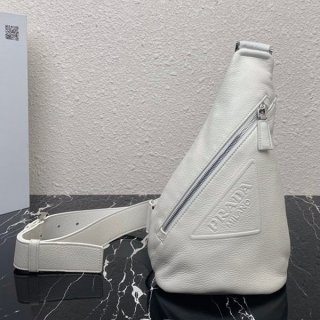 送料込プラダ 本物 クロス ヴィッテロダイノレザーバッグ pux30954 送料込プラダ 本物 クロス ヴィッテロダイノレザーバッグ pux30954