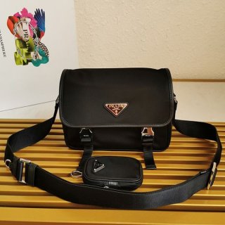高品質プラダ Re-Nylon x サフィアーノレザー ショルダーバッグ コピー pun61743 高品質プラダ Re-Nylon x サフィアーノレザー ショルダーバッグ コピー pun61743