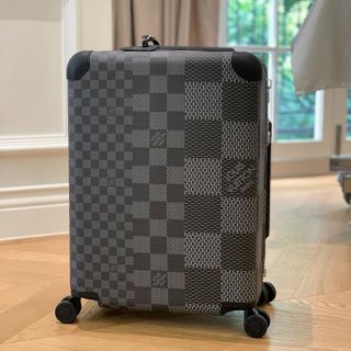 【日本未発売】★ルイヴィトン★ダミエグラフィット 3D 本物 ホライゾン 55 N20022 【日本未発売】★ルイヴィトン★ダミエグラフィット 3D 本物 ホライゾン 55 N20022