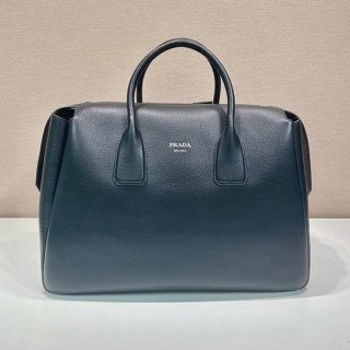 すぐ届く永野芽郁さん着用 プラダ コピー ヴィッテロダイノレザー トラベルバッグ puj08857 すぐ届く永野芽郁さん着用 プラダ コピー ヴィッテロダイノレザー トラベルバッグ puj08857