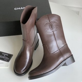 大人気!シャネル ショート シンプル ジップ マトラッセ shq64599 大人気!シャネル ショート シンプル ジップ マトラッセ shq64599