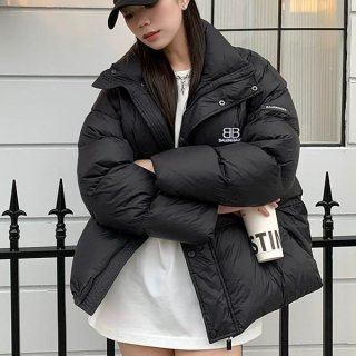 ギフトに最適バレンシアガ Cシェイプ パファー ジャケット コピー bag87657 ギフトに最適バレンシアガ Cシェイプ パファー ジャケット コピー bag87657