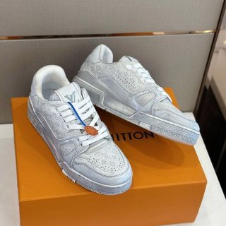 超希少!ルイヴィトン スニーカー トレイナー ライン vub01621 超希少!ルイヴィトン スニーカー トレイナー ライン vub01621