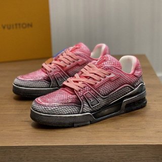 ルイヴィトン スニーカー コピー LV トレーナー vus87062 ルイヴィトン スニーカー コピー LV トレーナー vus87062